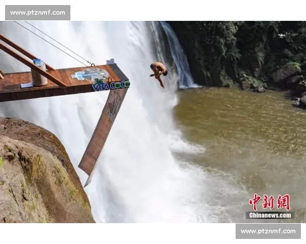 跳水比赛：挑战极限与完美动作的完美结合，探索水中艺术与竞技的魅力 - 副本 (16) - 副本 - 副本